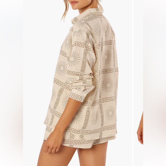 Petal & Pup Penny Cream Gold-tone Sun Geo Patterned Matching Shirt Short Set - Picture 4 of 16